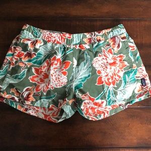 Patagonia women’s shorts size S